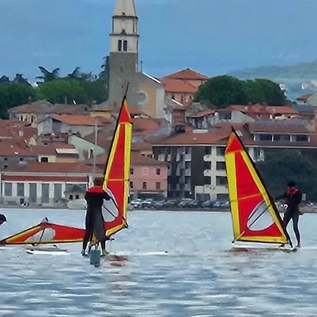 Laguna Gisela Homestay *